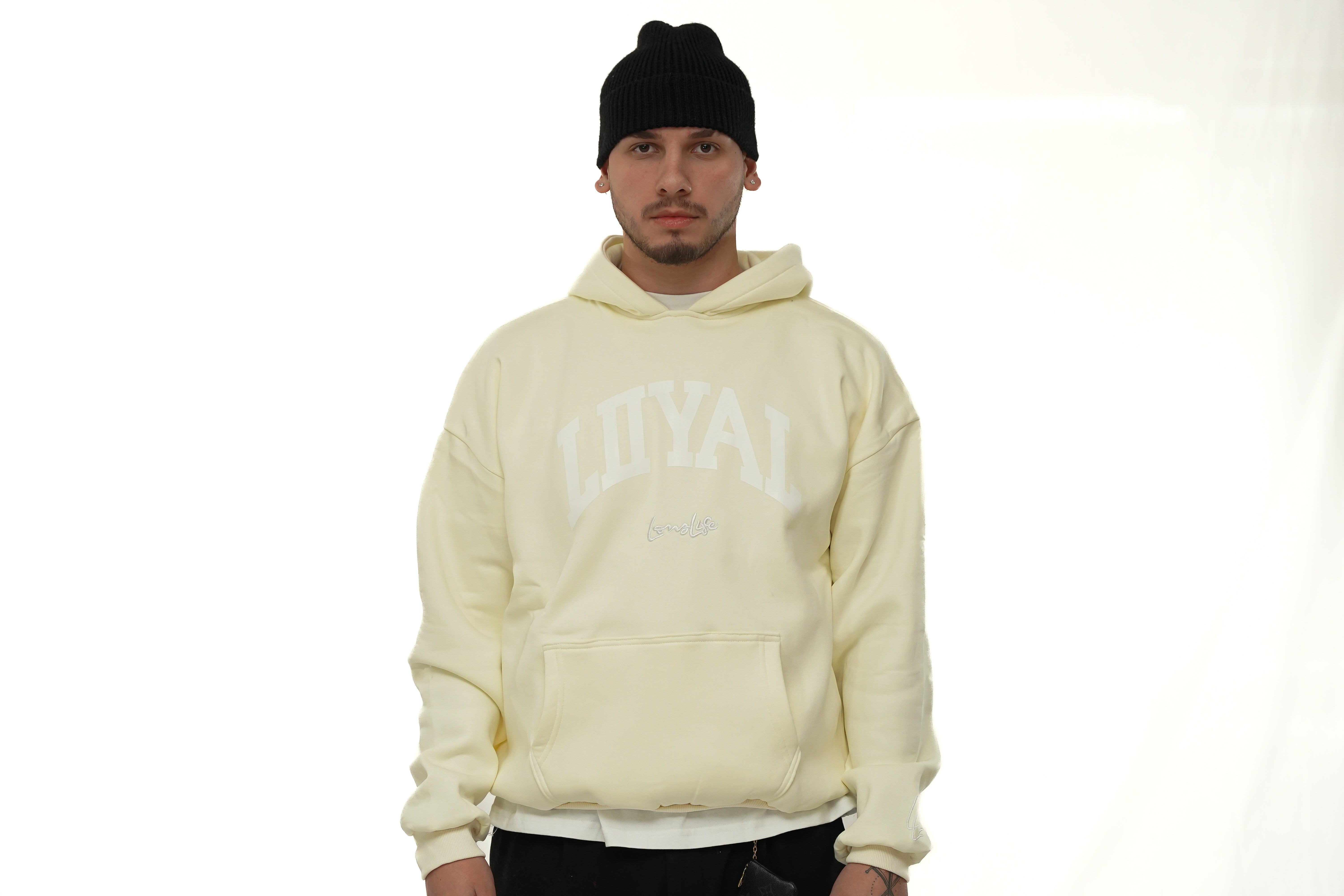 Loyal Hoodie Creme-weiß