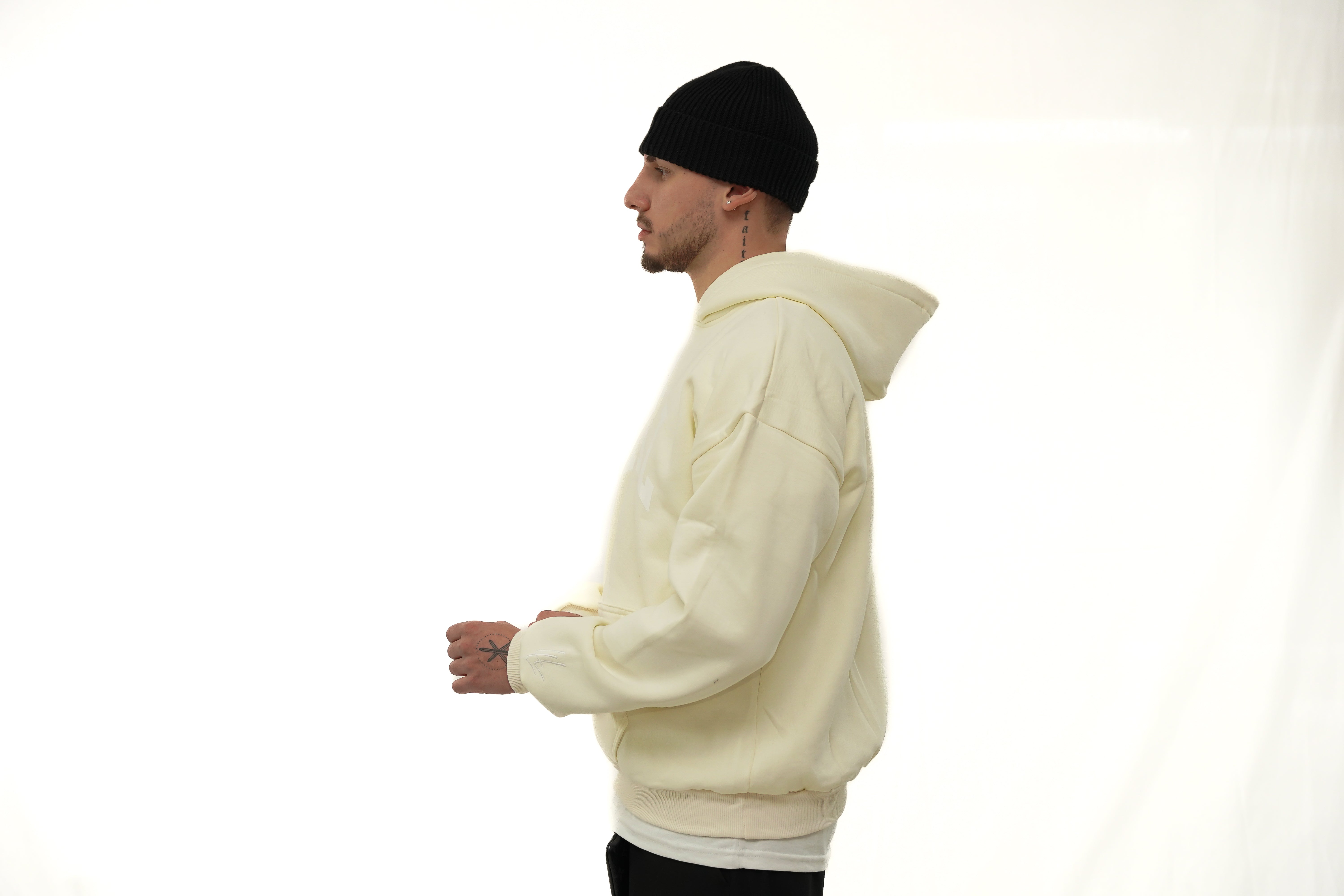 Loyal Hoodie Creme-weiß