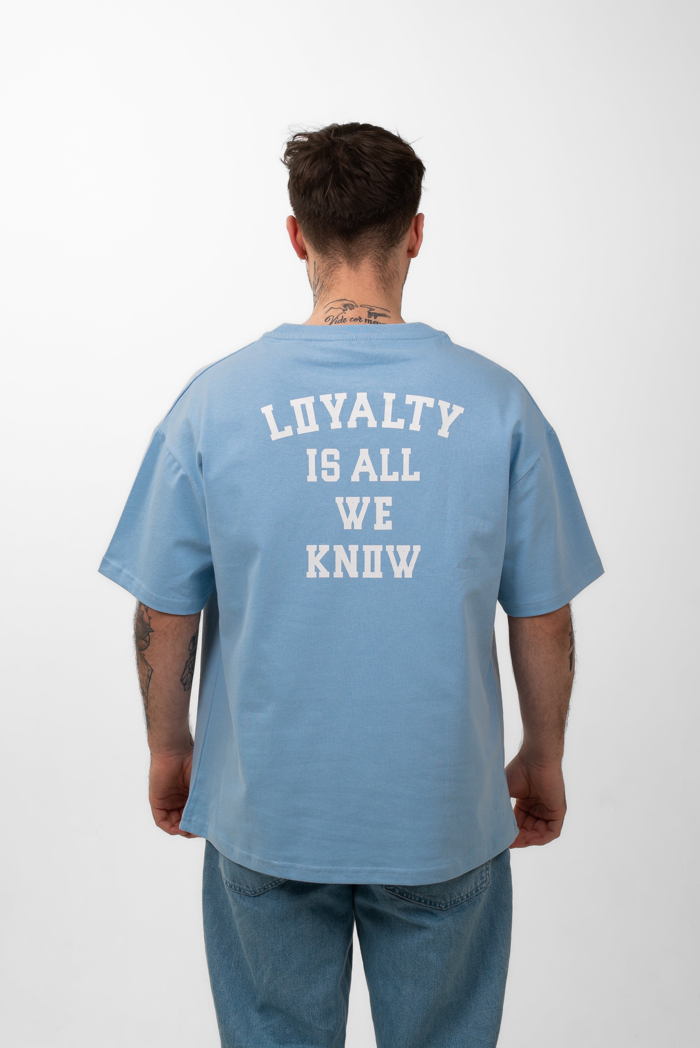 300g Oversized Tee ''Loyalty is all we know'' Babyblau